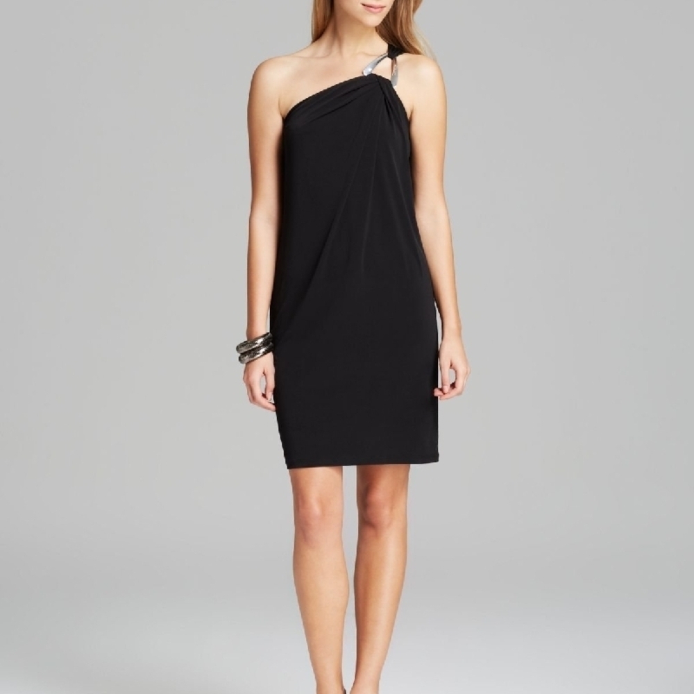 #061 Michael Kors - Elegant Black One-Shoulder Dress
